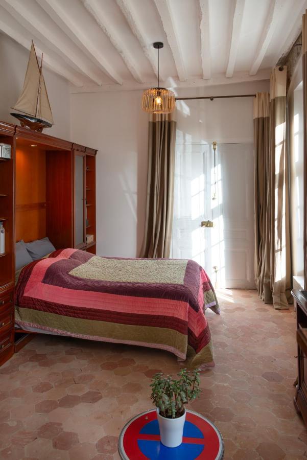 Le Clocher De La Duchesse Bed and Breakfast Bonnelles Εξωτερικό φωτογραφία